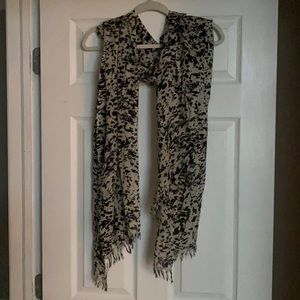 Wilfred scarf spotted